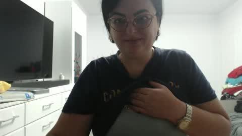 Snapshot of amandamuller1982 chatting on September 17, 2025, 10:00 pm Anda online show from September 17, 2025, 10:00 pm