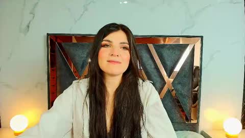 Amara Vega  online show from September 25, 2025, 11:58 am