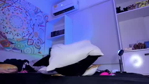 Susan online show from October 27, 2025, 9:30 pm