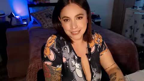 Snapshot of amarat_jolie chatting on July 23, 2026, 1:19 am Mila online show from July 23, 2026, 1:19 am