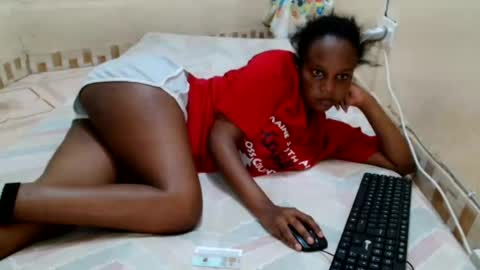 Snapshot of amari_tee chatting on July 23, 2026, 2:59 pm Amarie online show from July 23, 2026, 2:59 pm