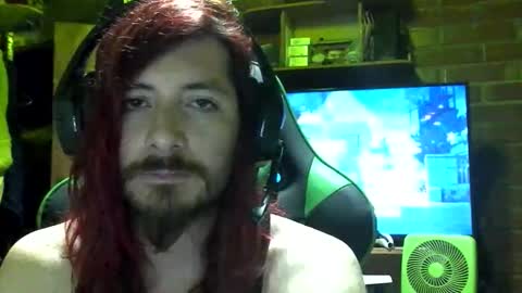 Snapshot of amaru_bf_experience chatting on November 25, 2025, 2:11 am Amaru online show from November 25, 2025, 2:11 am