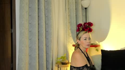Amatista online show from May 23, 2026, 6:40 am