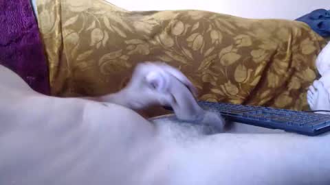 amazingcuteboy845 online show from May 19, 2026, 1:39 pm