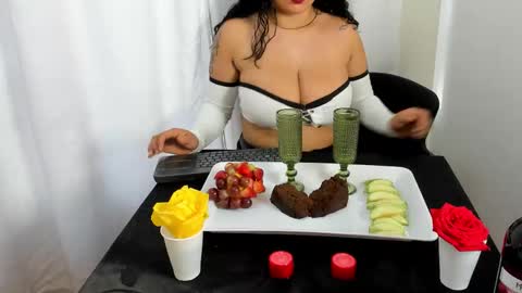 ambar85 online show from November 30, 2025, 10:03 pm