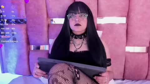 Snapshot of ambar_devon chatting on September 19, 2025, 7:03 pm online show from September 19, 2025, 7:03 pm