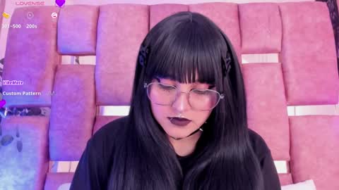 Snapshot of ambar_devon chatting on September 22, 2025, 6:54 pm online show from September 22, 2025, 6:54 pm