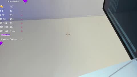 Snapshot of ambar_devon chatting on October 18, 2025, 6:41 pm online show from October 18, 2025, 6:41 pm