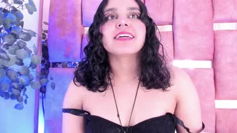Snapshot of ambar_devon chatting on October 20, 2025, 7:03 pm online show from October 20, 2025, 7:03 pm