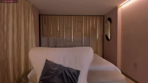 Ambar  online show from April 17, 2026, 10:51 am