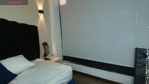 Ambar Ross online show from October 9, 2025, 7:56 pm