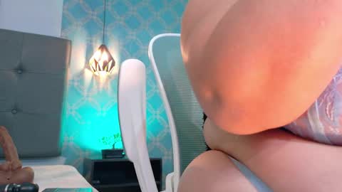 Ambar  online show from April 14, 2026, 1:28 pm