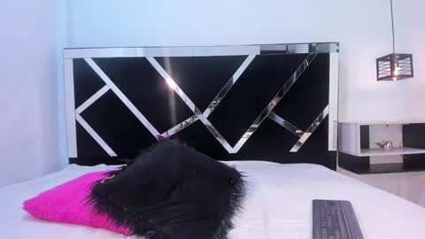   online show from February 1, 2025, 3:52 am