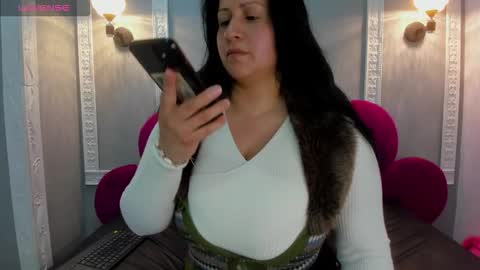   online show from December 20, 2025, 9:00 pm