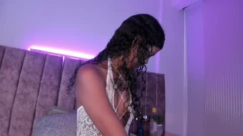 Snapshot of ambeer_fox_ chatting on May 19, 2026, 2:23 pm Amber online show from May 19, 2026, 2:23 pm