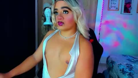 Amber sofia  pitter online show from May 15, 2026, 1:01 am