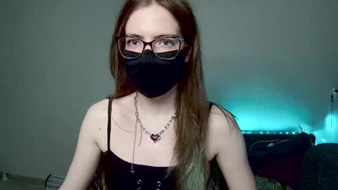 Amber non-nude model online show from January 7, 2026, 5:43 am