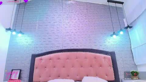 Snapshot of amber_foox chatting on May 22, 2026, 8:14 pm Amber Foox online show from May 22, 2026, 8:14 pm