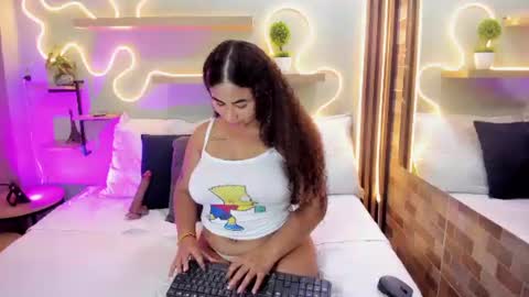 A M B E R  online show from June 9, 2026, 8:09 pm
