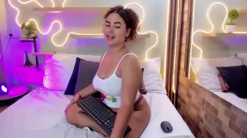 A M B E R  online show from June 17, 2026, 7:37 pm