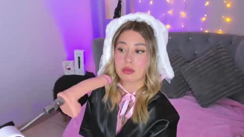 amber_palmer online show from April 23, 2026, 8:00 pm