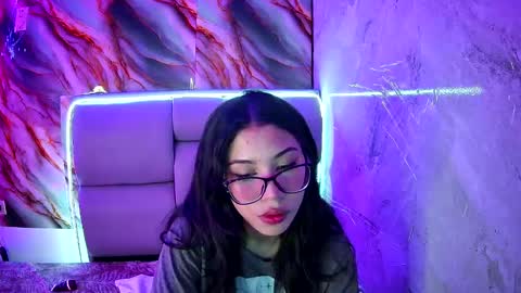 Amber Jeong online show from February 2, 2025, 9:56 pm