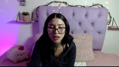 Amber Jeong online show from February 4, 2025, 12:51 am