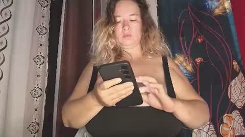 Snapshot of amberlissi chatting on July 28, 2026, 2:35 pm LISSY online show from July 28, 2026, 2:35 pm