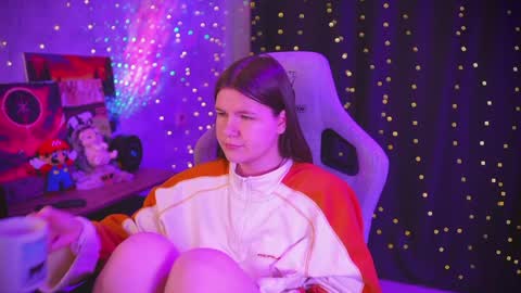 Snapshot of amberlyyy chatting on May 13, 2026, 4:43 am my name is Sonya but you can call me your favorite girl 3 online show from May 13, 2026, 4:43 am