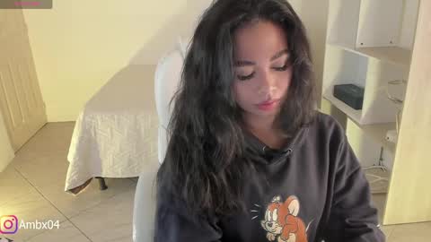 Amber online show from April 1, 2026, 1:01 pm