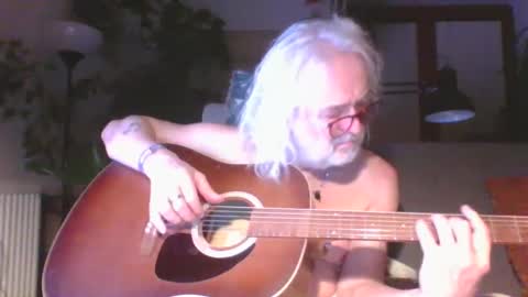 Snapshot of amberr11 chatting on December 5, 2024, 11:18 pm Amberr11 online show from December 5, 2024, 11:18 pm