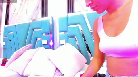 Snapshot of amberr_sweett chatting on May 24, 2026, 5:51 pm Amber online show from May 24, 2026, 5:51 pm