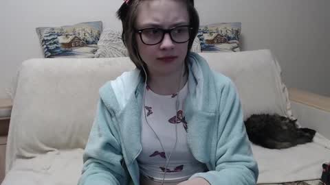 Snapshot of ambersimard chatting on December 16, 2024, 2:36 am Amber online show from December 16, 2024, 2:36 am