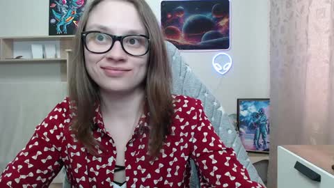 Snapshot of ambersimard chatting on April 11, 2026, 7:45 am Amber online show from April 11, 2026, 7:45 am