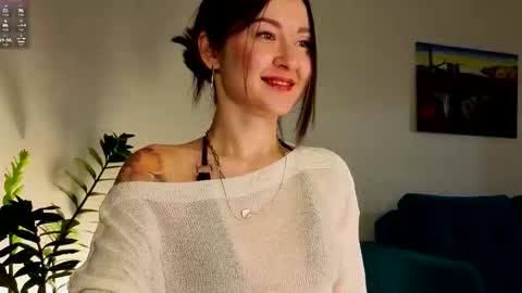 Moon inst 4mbientmoon online show from February 11, 2026, 2:44 pm