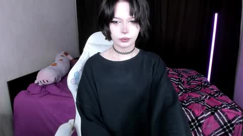 Amelia online show from September 15, 2025, 1:55 pm