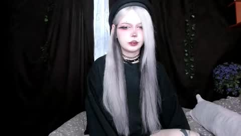 Amelia online show from November 16, 2025, 5:57 am