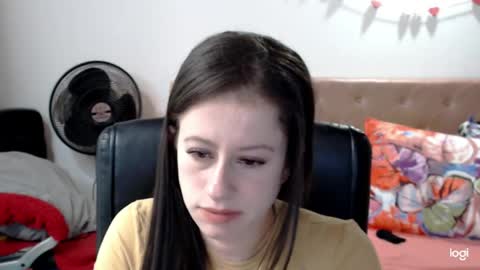 Snapshot of amelia_bella chatting on April 16, 2026, 11:40 pm amelia online show from April 16, 2026, 11:40 pm