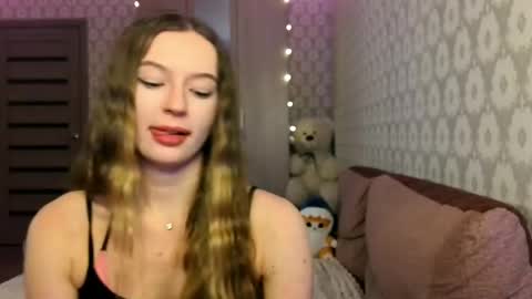 Snapshot of amelia_murmeow chatting on May 5, 2026, 8:28 pm amelia_murmeow online show from May 5, 2026, 8:28 pm