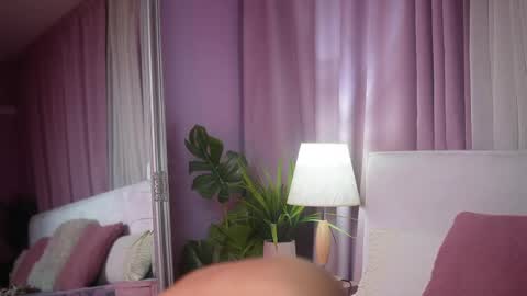  Amelia  online show from May 23, 2026, 6:23 pm