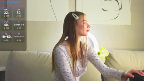 5th day here my name Jennie online show from May 16, 2026, 9:35 pm