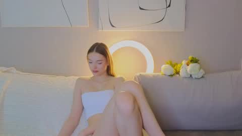 5th day here my name Jennie online show from May 27, 2026, 9:56 pm