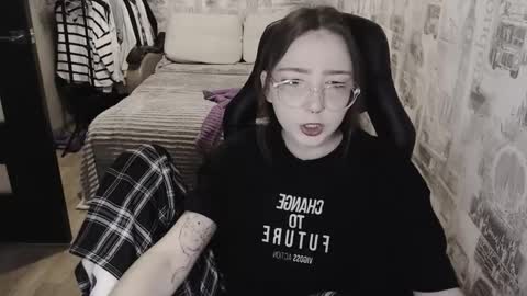 Amelia online show from December 15, 2024, 11:12 am