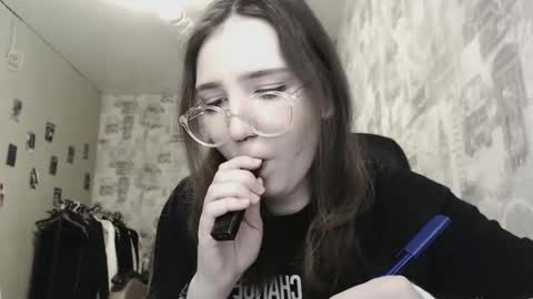 Amelia online show from February 11, 2025, 8:10 pm