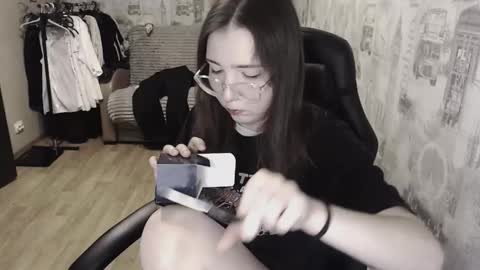 Amelia online show from February 27, 2025, 5:58 pm