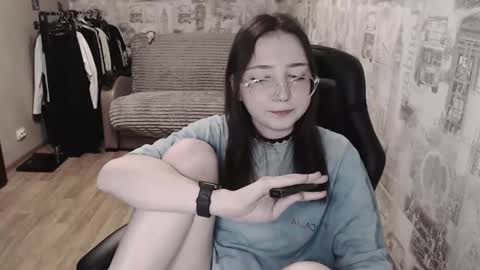 Amelia online show from March 3, 2025, 7:06 pm