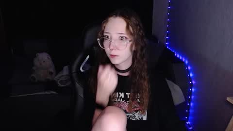 Amelia online show from October 9, 2025, 7:50 am