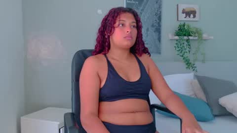 amelialaurent_ online show from July 21, 2026, 6:43 pm