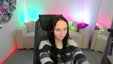 Amelia online show from February 6, 2025, 11:43 am