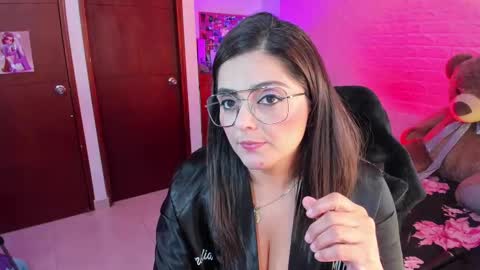 Snapshot of ameliamedina chatting on February 20, 2025, 10:16 am I am Ame Nice to meet you online show from February 20, 2025, 10:16 am